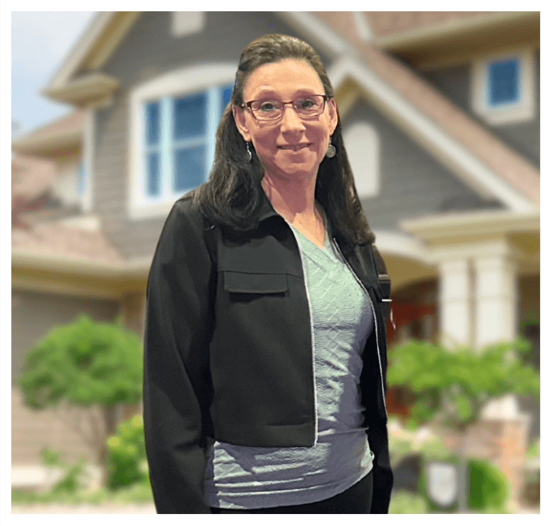 Sheri Square Bio Pic